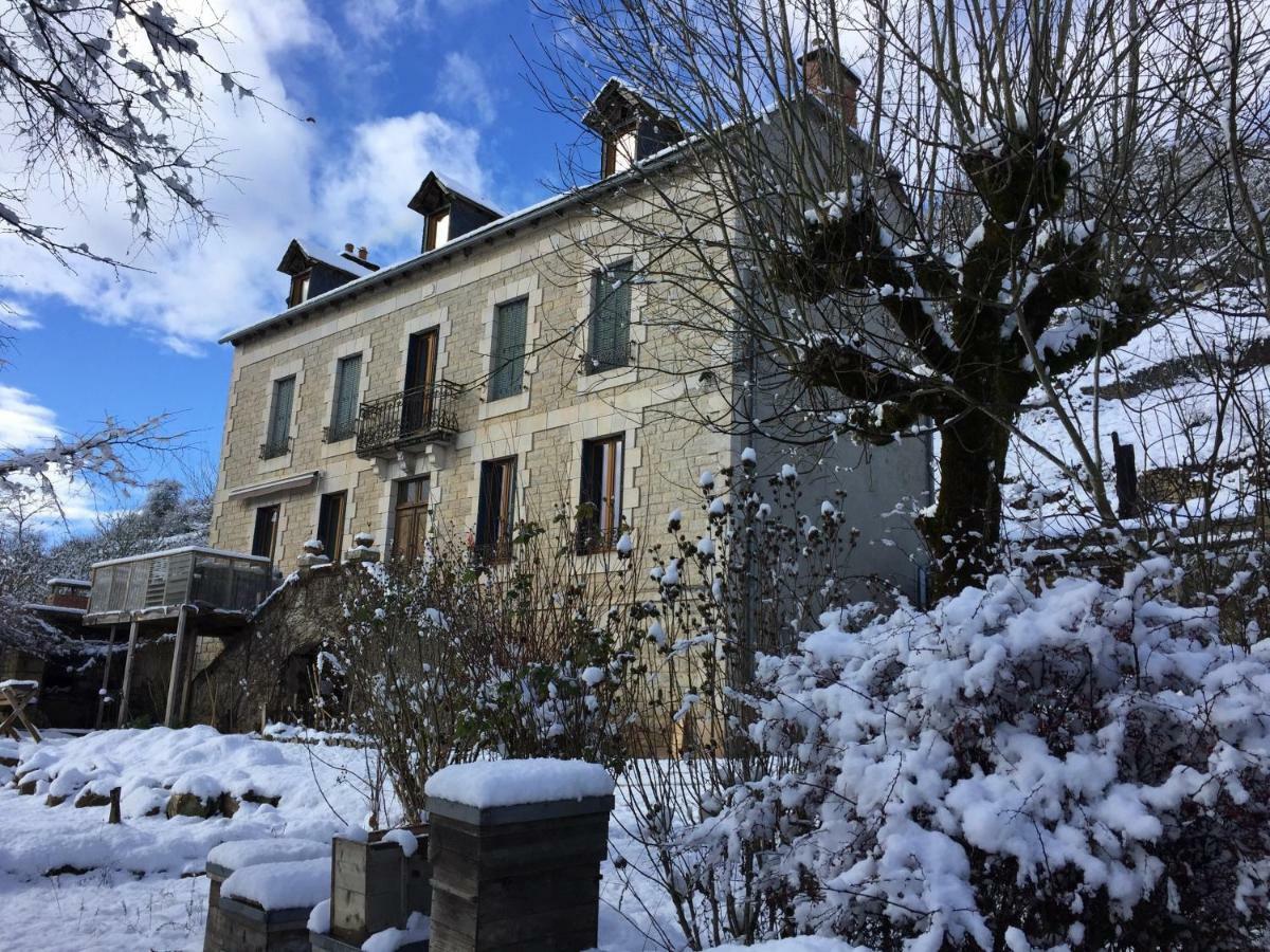 Aux Berges Du Coubisou B&B 외부 사진